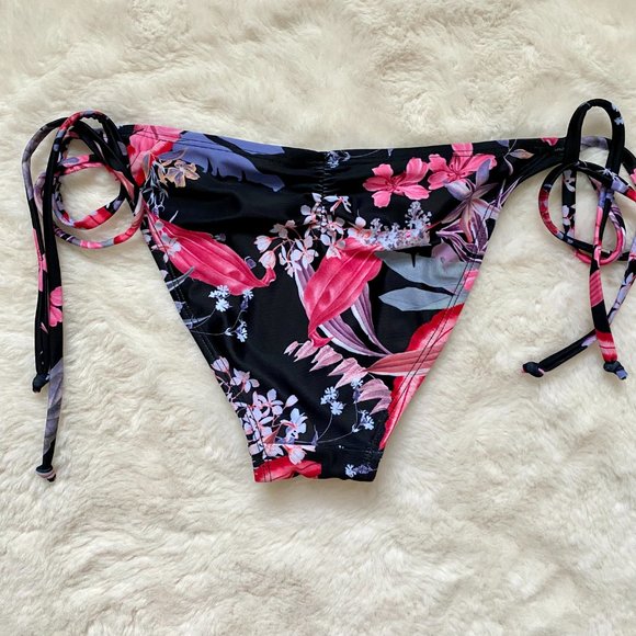 3/$25 NWT Liquid String Bikini Bottom - Picture 3 of 6